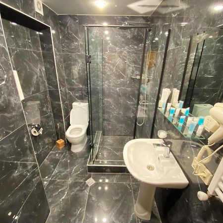 Hotel Mestia Inn Bagian luar foto