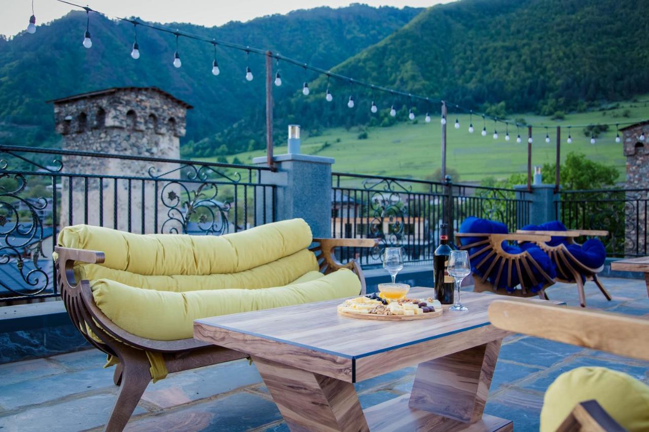 Hotel Mestia Inn Bagian luar foto