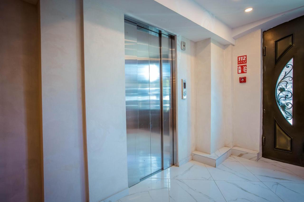 Hotel Mestia Inn Bagian luar foto